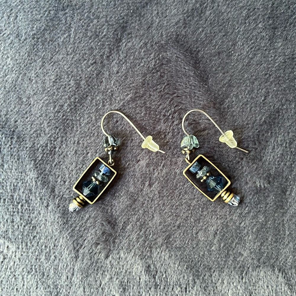 NWOT Honica Hand Fashioned Tofino Blue Austrian Crystal & Glass Dangle Earrings